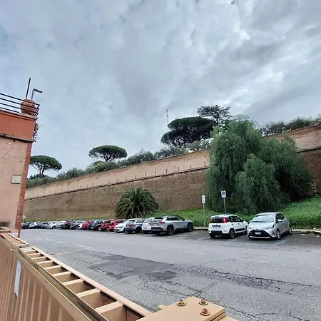 4bnb - Viale Vaticano Terrace Retreat *