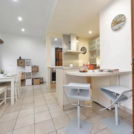 דירה 4bnb - Viale Vaticano Terrace Retreat *